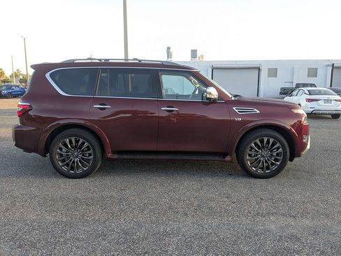 Used 2022 Nissan Armada Platinum w/ Captain's Chairs Package RWD image 3