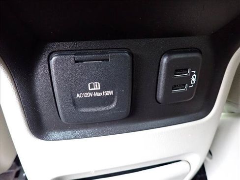 Used 2019 GMC Acadia Denali w/ Technology Package AWD/4WD image 12