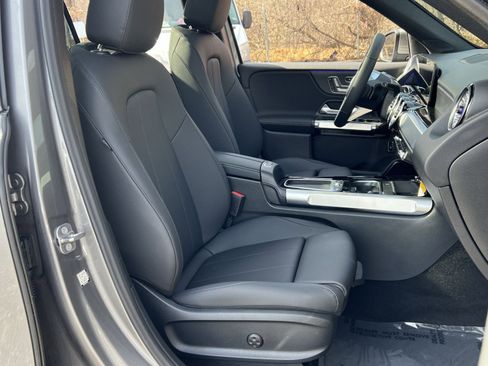 New 2026 Mercedes-Benz GLB 250 4MATIC image 26