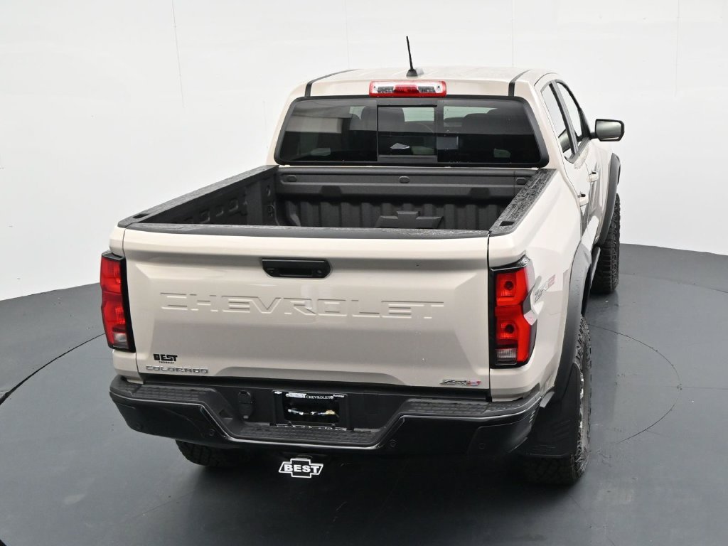 New 2026 Chevrolet Colorado ZR2 w/ Technology Package AWD/4WD image 23