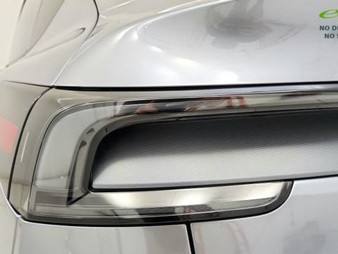 Used 2026 Tesla Model Y AWD image 25