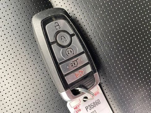 Used 2023 Ford Escape Platinum AWD/4WD image 25