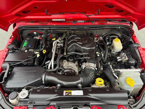 Used 2014 Jeep Wrangler Unlimited Sport w/ Quick Order Package 24S image 22