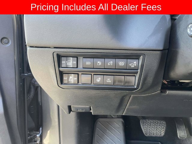Used 2023 Toyota Sequoia Platinum AWD/4WD image 25