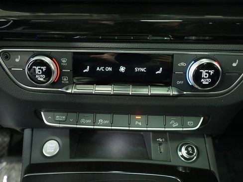 Used 2020 Audi Q5 2.0T Premium Plus w/ Premium Plus Package image 35