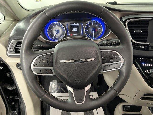 Used 2023 Chrysler Voyager LX FWD image 17