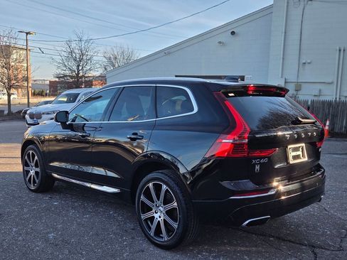 Used 2021 Volvo XC60 T5 Inscription image 3