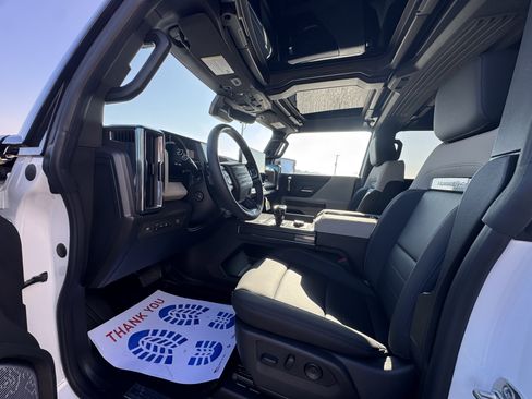 New 2026 GMC Hummer EV SUV image 9