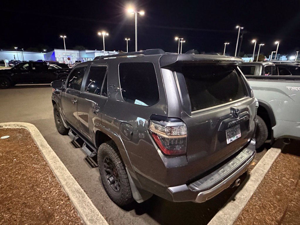 Used 2023 Toyota 4Runner TRD Off-Road Premium AWD/4WD image 4