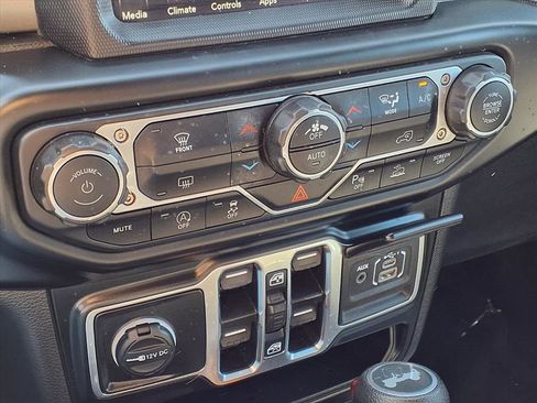 Used 2021 Jeep Wrangler Unlimited Sport w/ Sun And Sound Package image 8