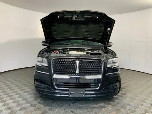 Used 2024 Lincoln Navigator Reserve image 8