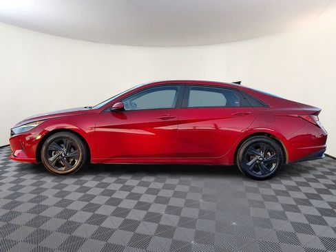 Used 2023 Hyundai Elantra SEL w/ Cargo Package FWD image 8