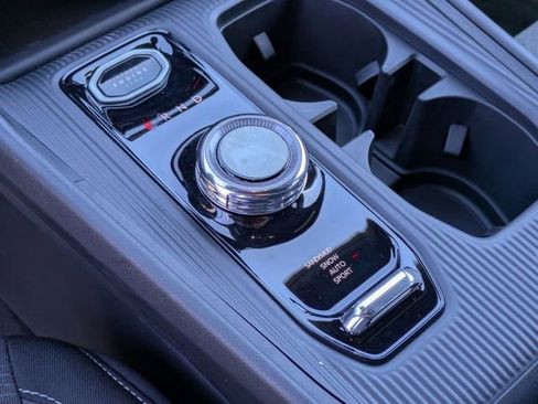 New 2026 Jeep Cherokee Laredo AWD/4WD image 18