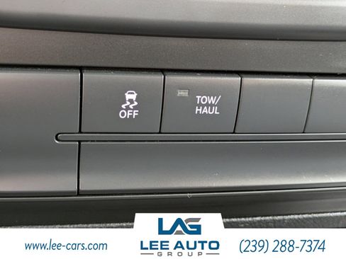 Used 2018 RAM 2500 Tradesman w/ Chrome Appearance Group RWD image 25