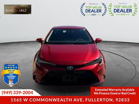 Used 2021 Toyota Corolla LE FWD image 2