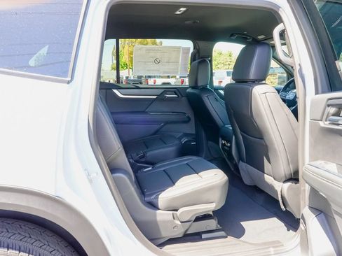 New 2026 GMC Acadia Elevation w/ Black Edition AWD/4WD image 9