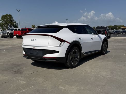New 2026 Kia EV6 Light RWD image 4