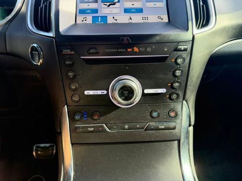Used 2019 Ford Edge ST w/ Equipment Group 401A AWD/4WD image 14