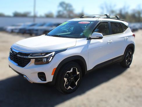 Certified 2024 Kia Seltos EX image 14