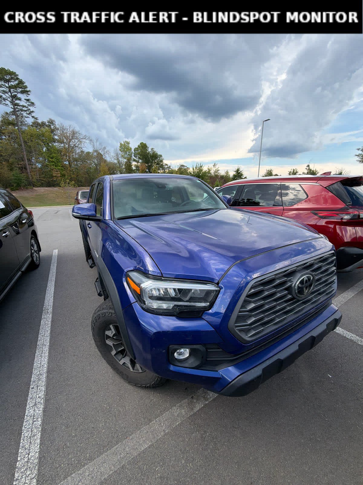 Used 2023 Toyota Tacoma TRD Off-Road w/ Technology Package AWD/4WD image 3