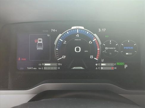 Certified 2025 Toyota Tundra Platinum image 17