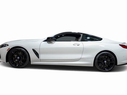 Used 2023 BMW M850i xDrive Coupe image 25