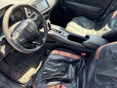 Used 2016 Honda HR-V EX image 9
