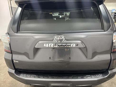 Used 2019 Toyota 4Runner SR5 Premium w/ Four Season Floor Mat Package AWD/4WD image 4