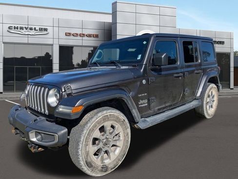 Used 2018 Jeep Wrangler Unlimited Sahara w/ LED Lighting Group image 2