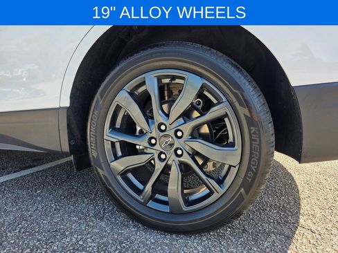 Used 2023 Chevrolet Equinox RS image 34