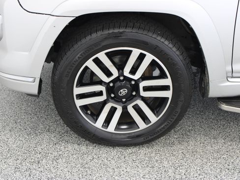 Used 2017 Toyota 4Runner Limited AWD/4WD image 11
