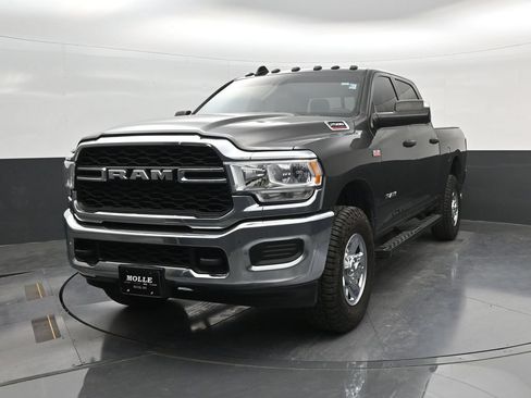 Used 2022 RAM 2500 Tradesman AWD/4WD image 3