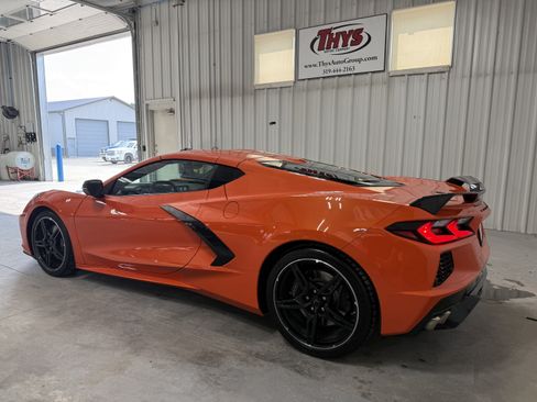 Used 2020 Chevrolet Corvette Stingray Preferred Cpe w/ 2LT Preferred Equipment Group RWD image 12