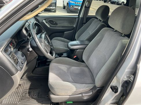 Used 2004 MAZDA Tribute LX AWD/4WD image 12