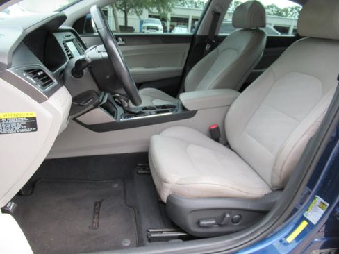Used 2016 Hyundai Sonata Sport w/ Option Group 1V FWD image 18
