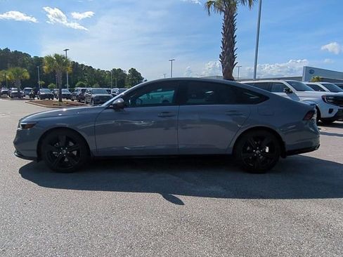 Used 2025 Honda Accord Sport image 7
