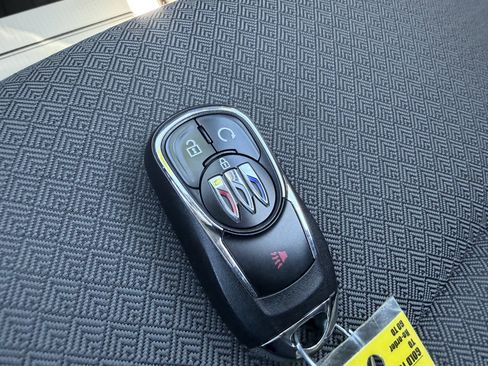 Used 2024 Buick Encore GX Preferred w/ Comfort Package FWD image 19