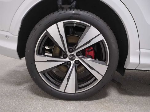 New 2025 Audi SQ5 Premium Plus image 36