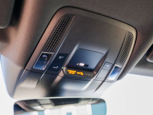 New 2025 Porsche Taycan image 21