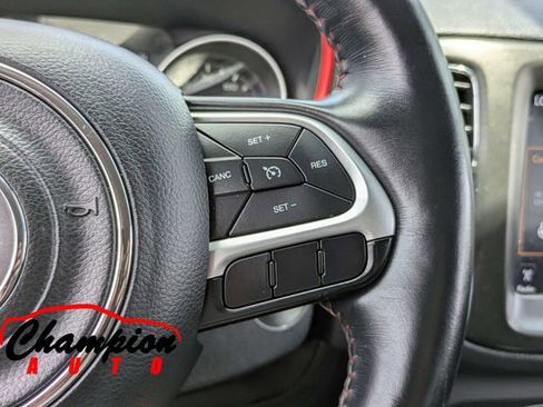 Used 2017 Jeep Compass Trailhawk w/ Leather Interior Group AWD/4WD image 30