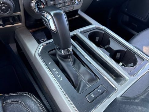 Used 2019 Ford F150 Lariat w/ Equipment Group 502A Luxury AWD/4WD image 33
