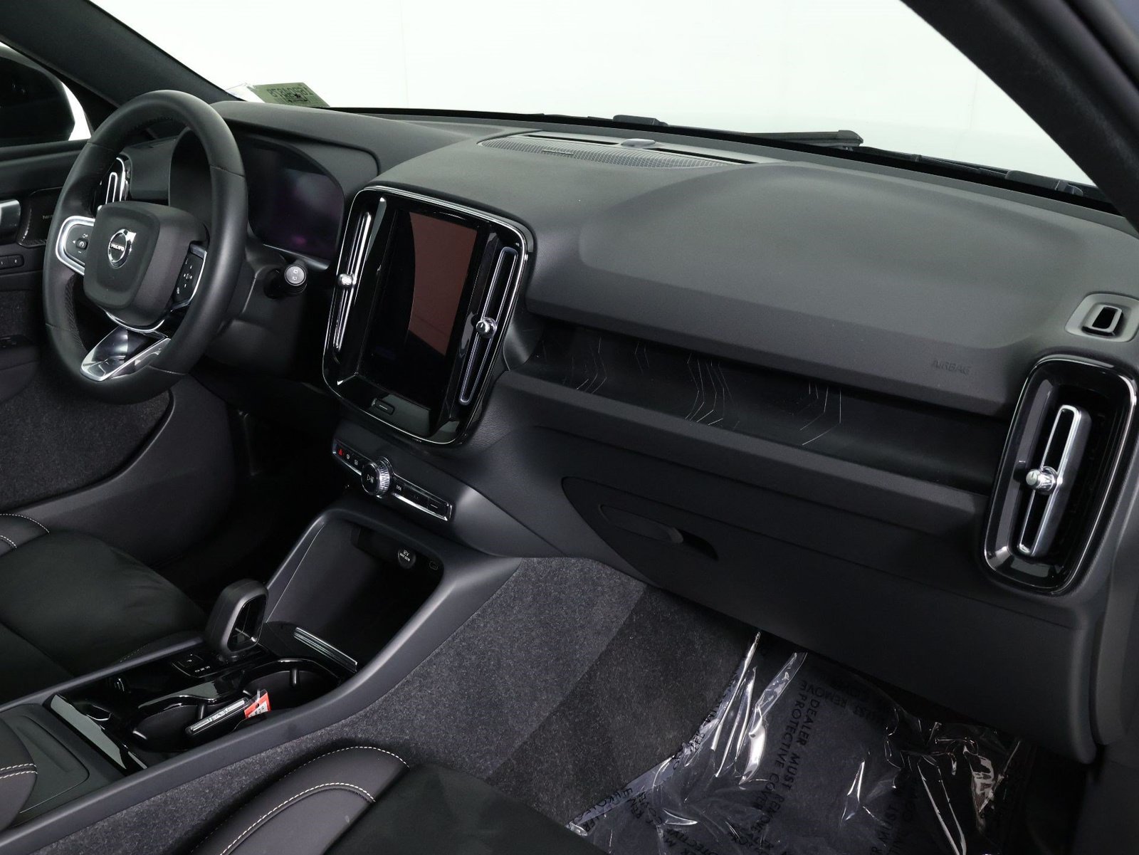 Certified 2023 Volvo XC40 Recharge Ultimate AWD/4WD image 22