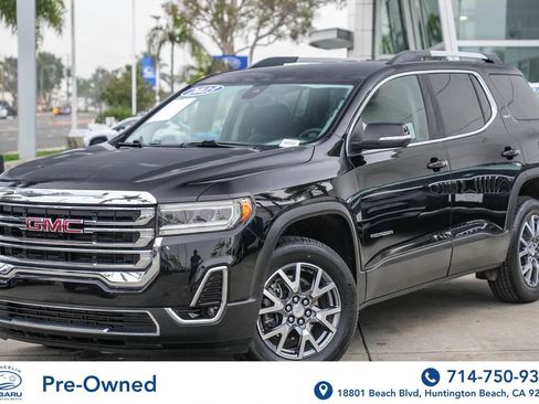 Used 2023 GMC Acadia SLT image 1