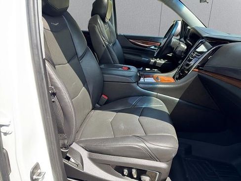 Used 2018 Cadillac Escalade ESV Premium Luxury w/ LPO, Radiant Package AWD/4WD image 51