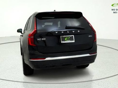 Used 2026 Volvo XC90 B5 Plus w/ Protection Package AWD/4WD image 6