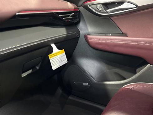 New 2025 Buick Envision Sport Touring image 10