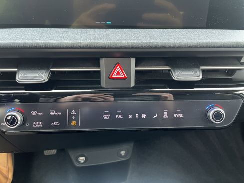 Used 2022 Kia EV6 Wind w/ Wind Technology Package image 31