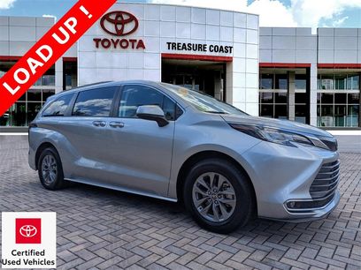 Certified 2022 Toyota Sienna XLE