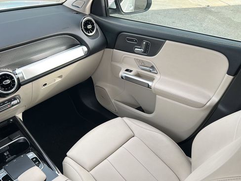 Used 2020 Mercedes-Benz GLB 250 GLB 250 image 26