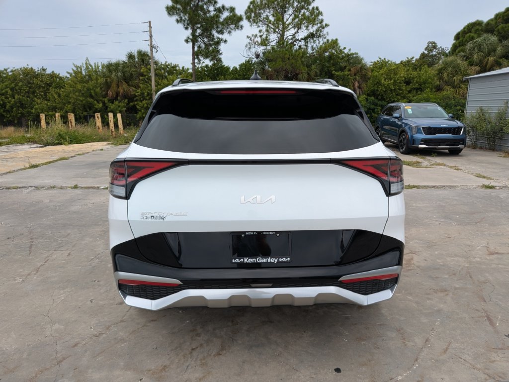 Certified 2025 Kia Sportage SX FWD image 7